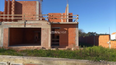 Moradia T3 para Venda em Santa Joana