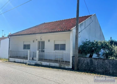 Moradia T2 para Venda em Vale de Prazeres e Mata da Rainha