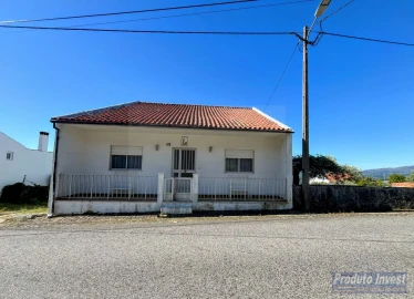 Moradia T2 para Venda em Vale de Prazeres e Mata da Rainha