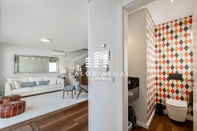 Moradia T5 para Venda em Carcavelos e Parede