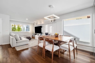 Moradia T5 para Venda em Carcavelos e Parede
