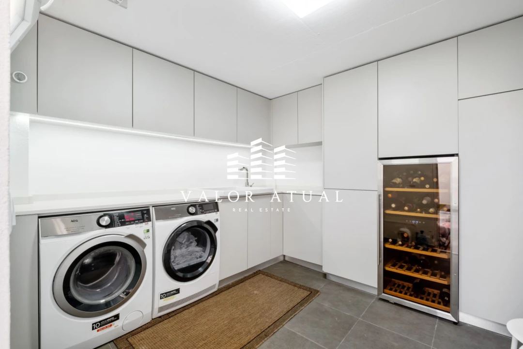 Moradia T5 para Venda em Carcavelos e Parede Foto 4