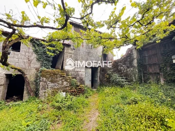 Moradia T3 para Venda em Estorãos