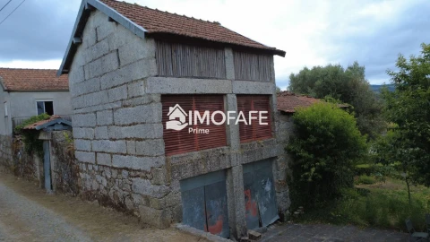 Moradia T3 para Venda em Estorãos