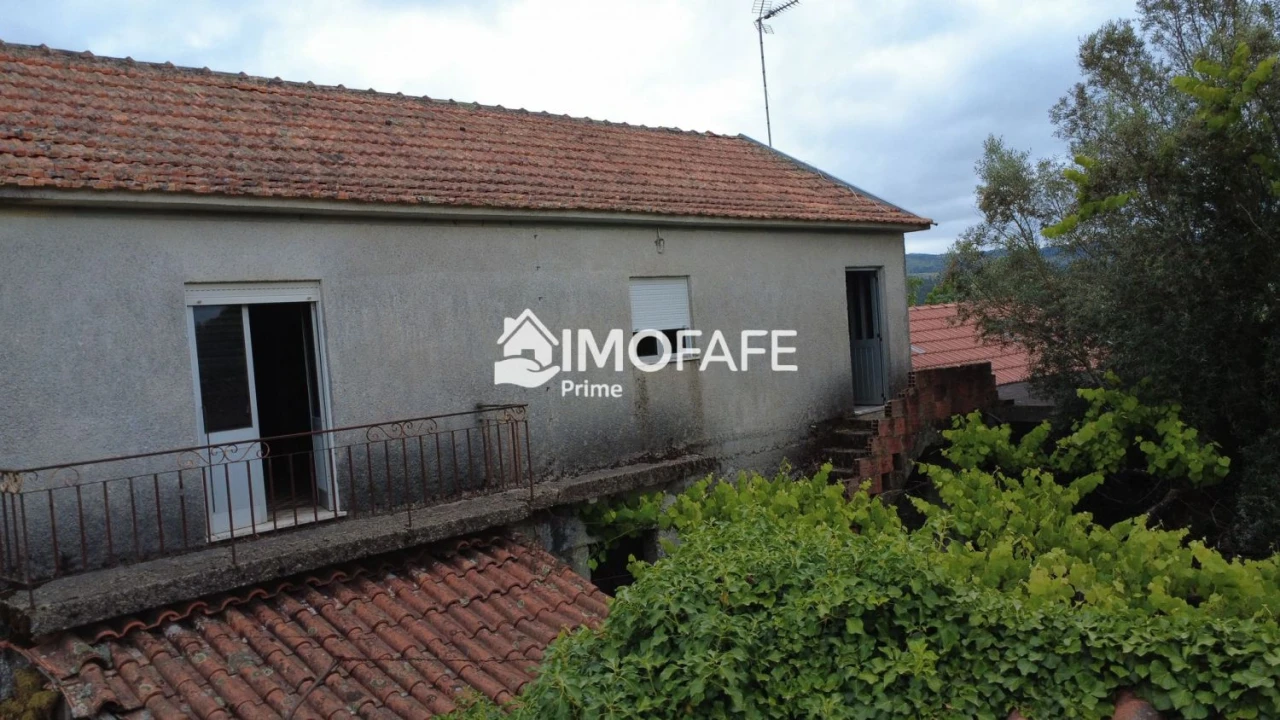Moradia T3 para Venda em Estorãos Foto 4