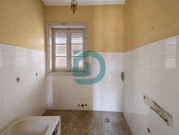 Moradia T4 para Venda em Retorta e Tougues