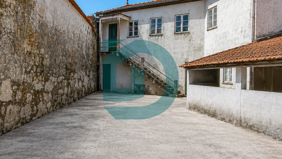 Moradia T4 para Venda em Retorta e Tougues