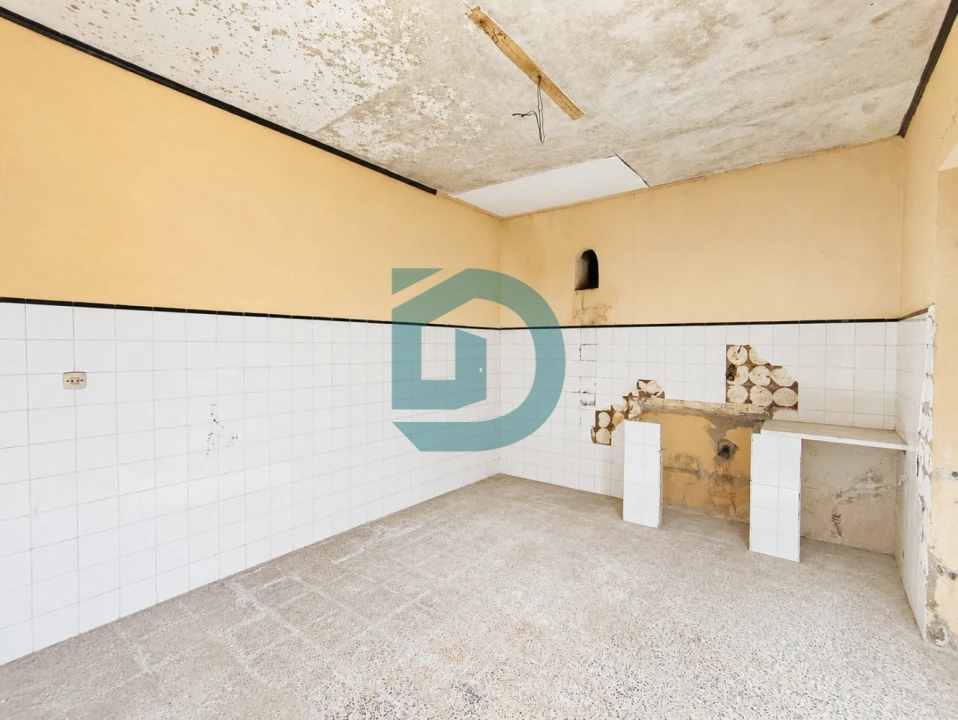 Moradia T4 para Venda em Retorta e Tougues Foto 4