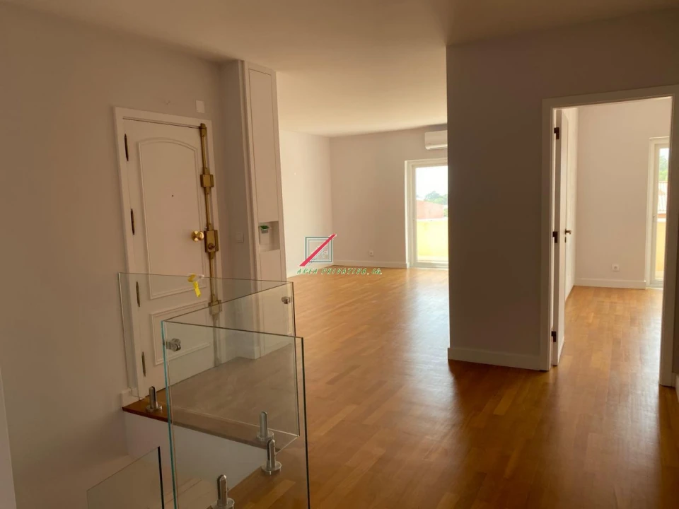 Apartamento T4 para Venda em Cascais e Estoril Foto 20
