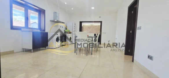 Moradia T5 para Venda em Mondim de Basto