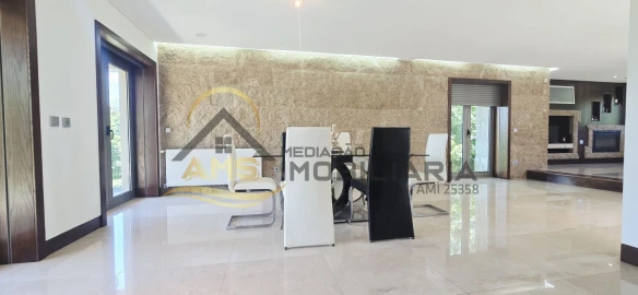 Moradia T5 para Venda em Mondim de Basto