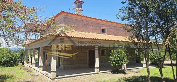 Moradia T5 para Venda em Mondim de Basto