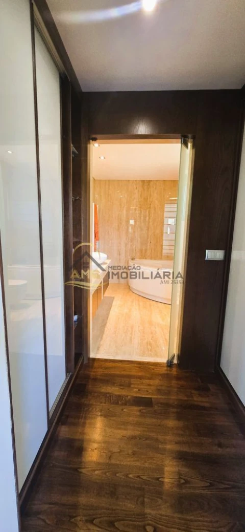 Moradia T5 para Venda em Mondim de Basto