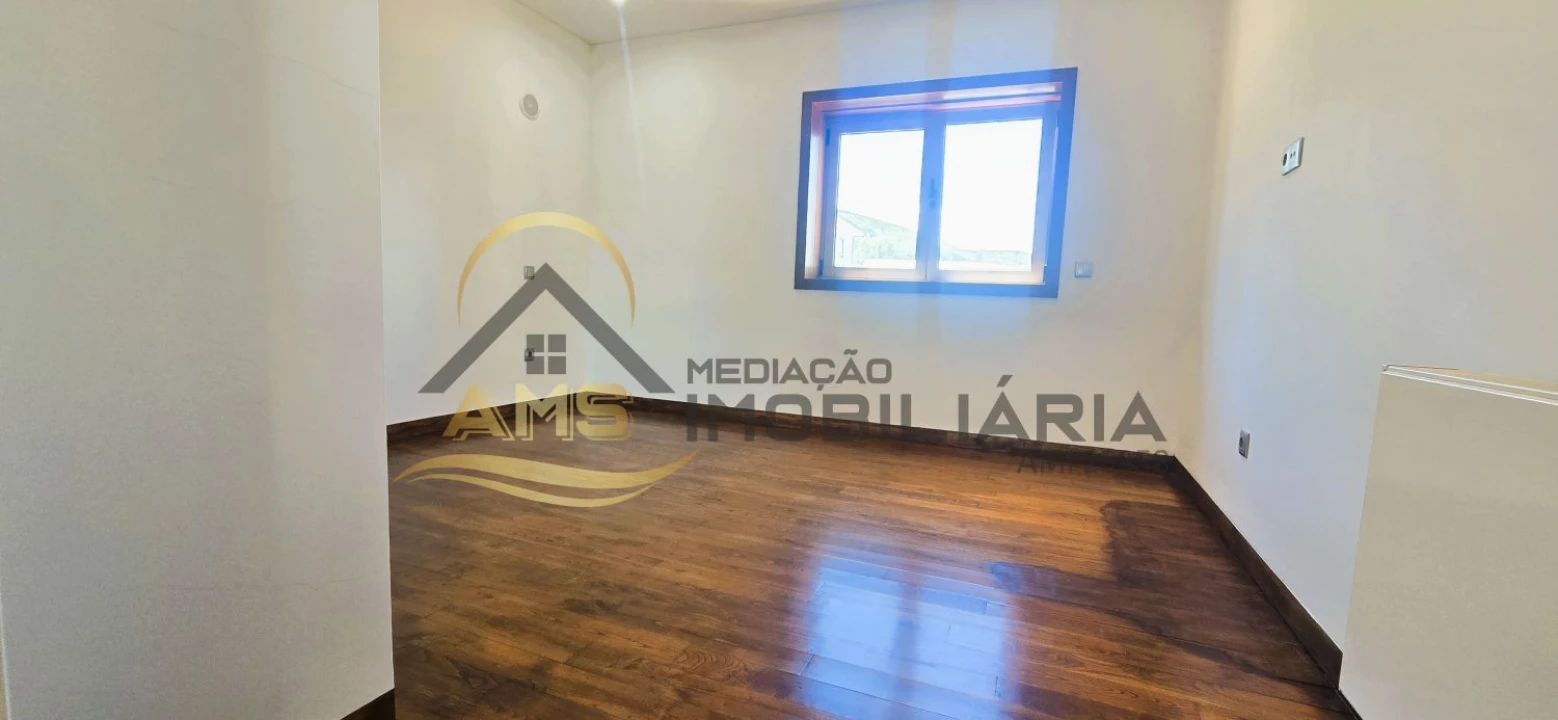 Moradia T5 para Venda em Mondim de Basto Foto 38