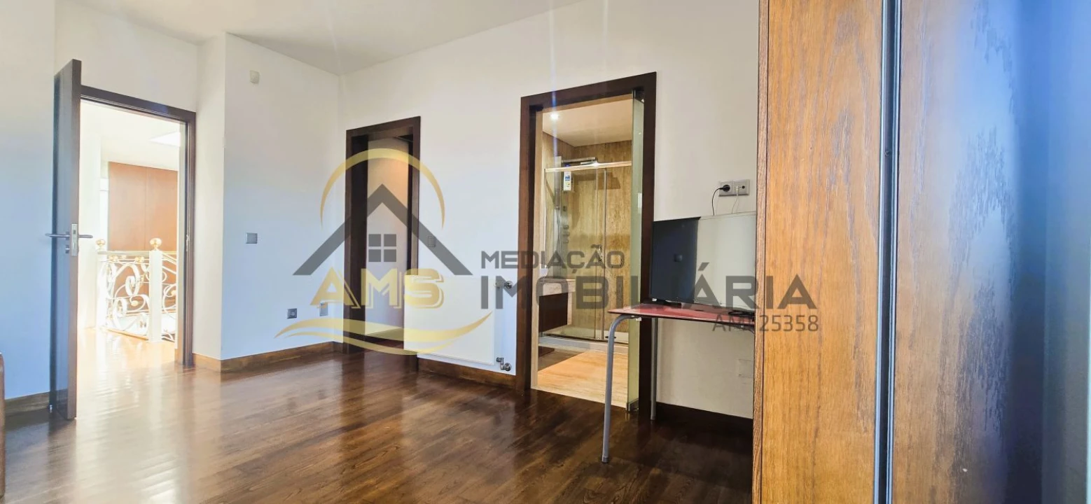 Moradia T5 para Venda em Mondim de Basto Foto 48