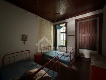 Moradia T4 para Venda em Pampilhosa da Serra