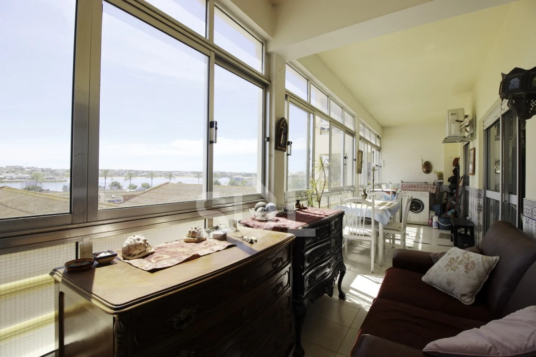 Apartamento T3 para Venda em Portimão Foto 6