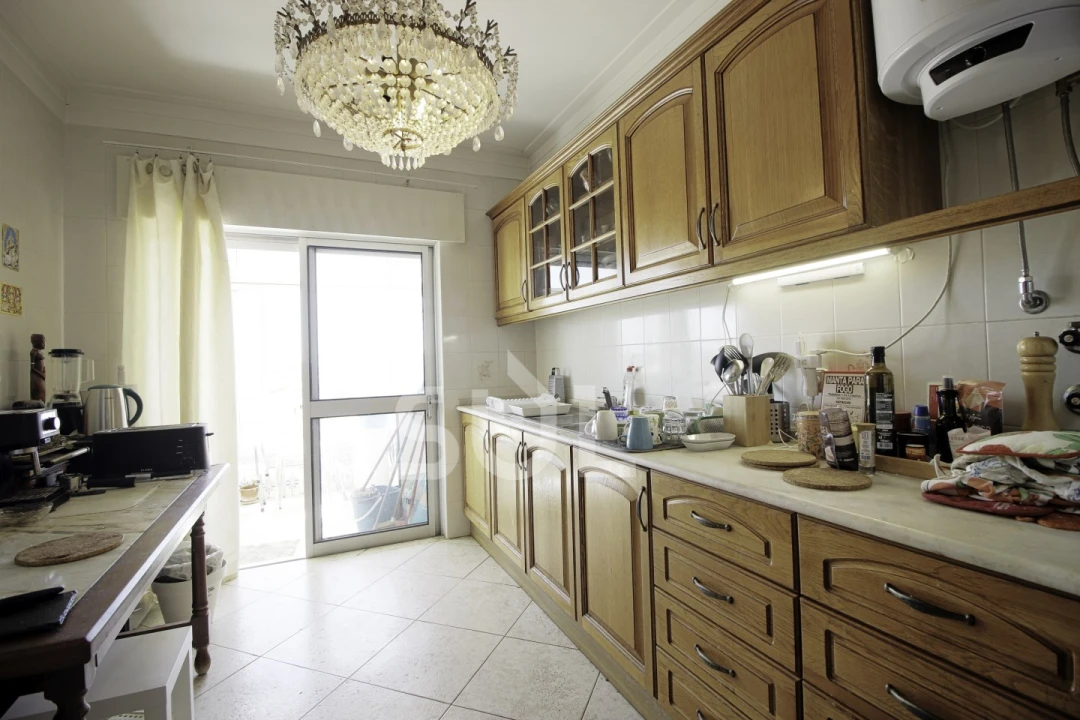 Apartamento T3 para Venda em Portimão Foto 2