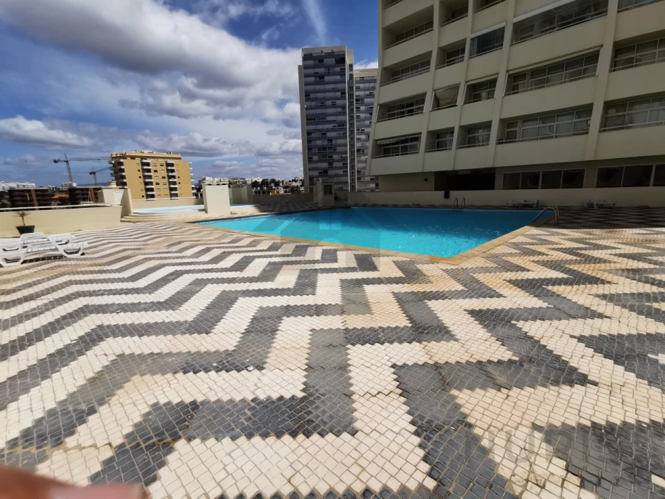 Apartamento T1 para Venda em Portimão Foto 16