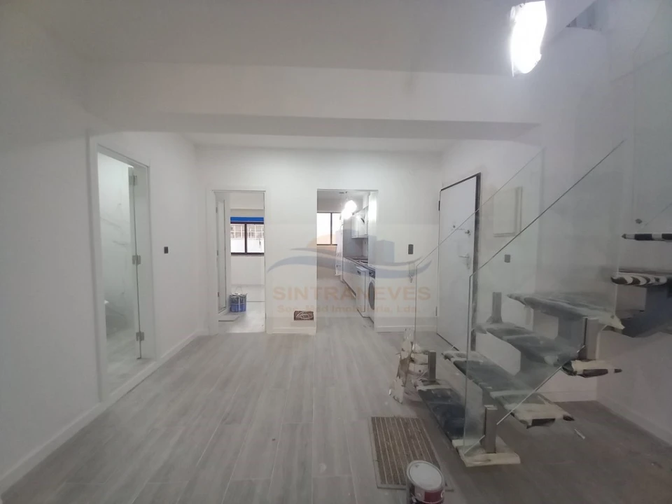 Apartamento T3 para Venda em Costa da Caparica Foto 4