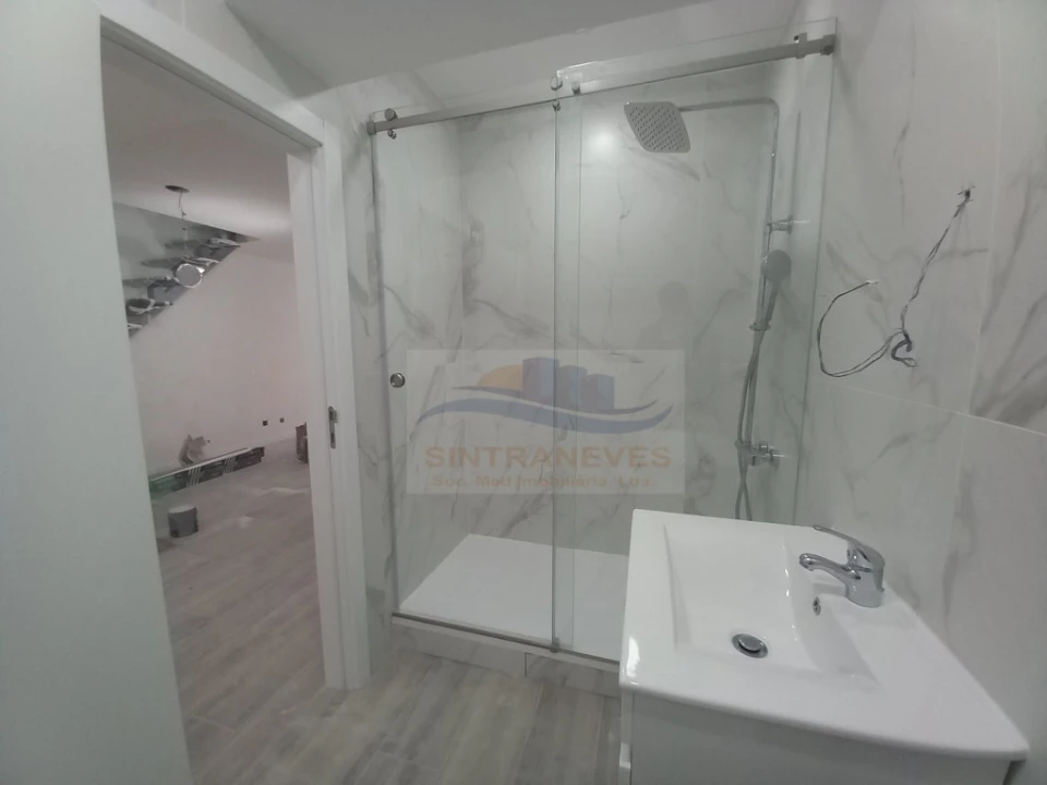 Apartamento T3 para Venda em Costa da Caparica Foto 10