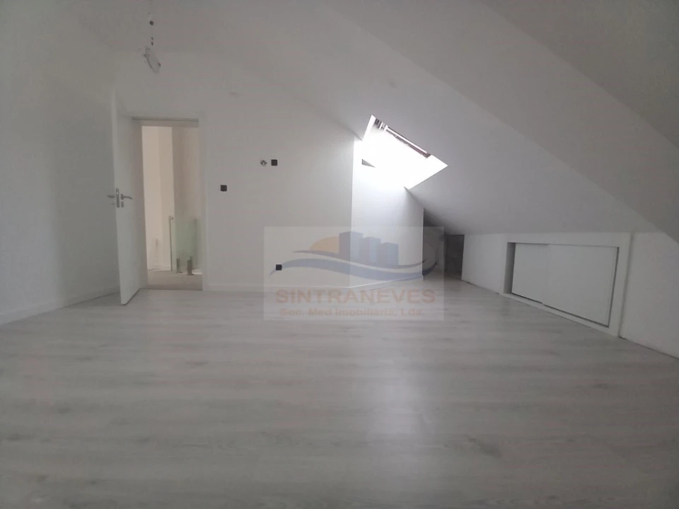 Apartamento T3 para Venda em Costa da Caparica Foto 17