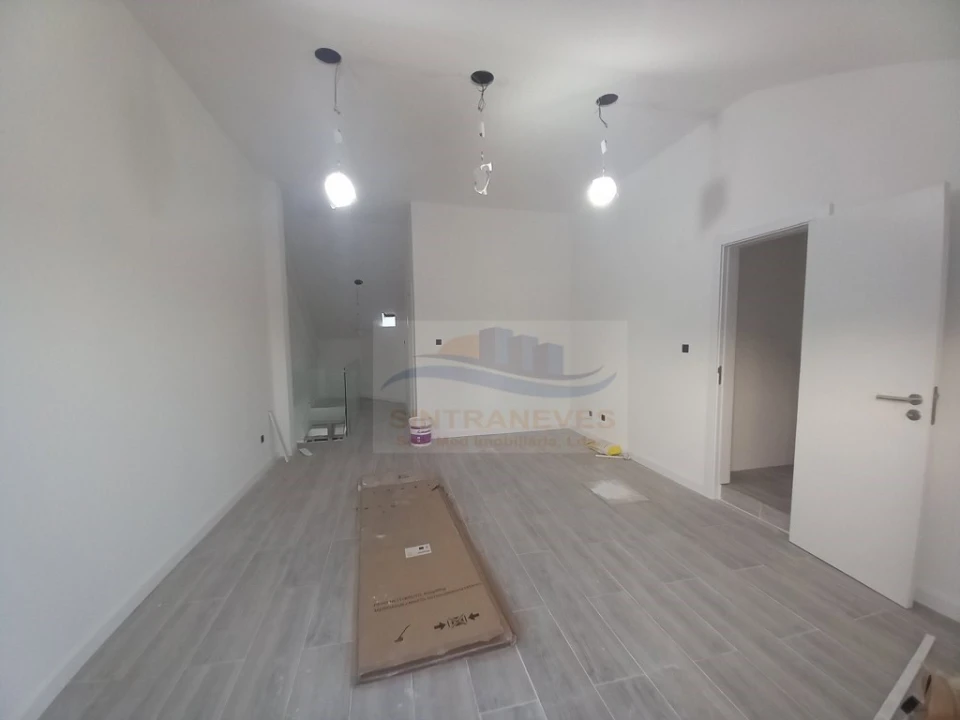Apartamento T3 para Venda em Costa da Caparica Foto 19