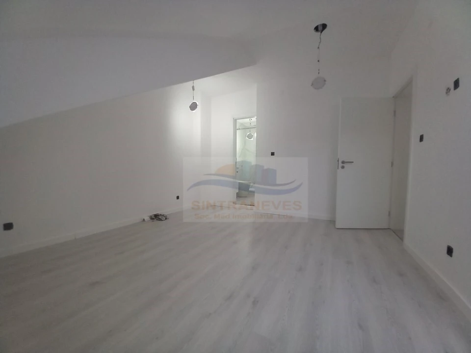 Apartamento T3 para Venda em Costa da Caparica Foto 34