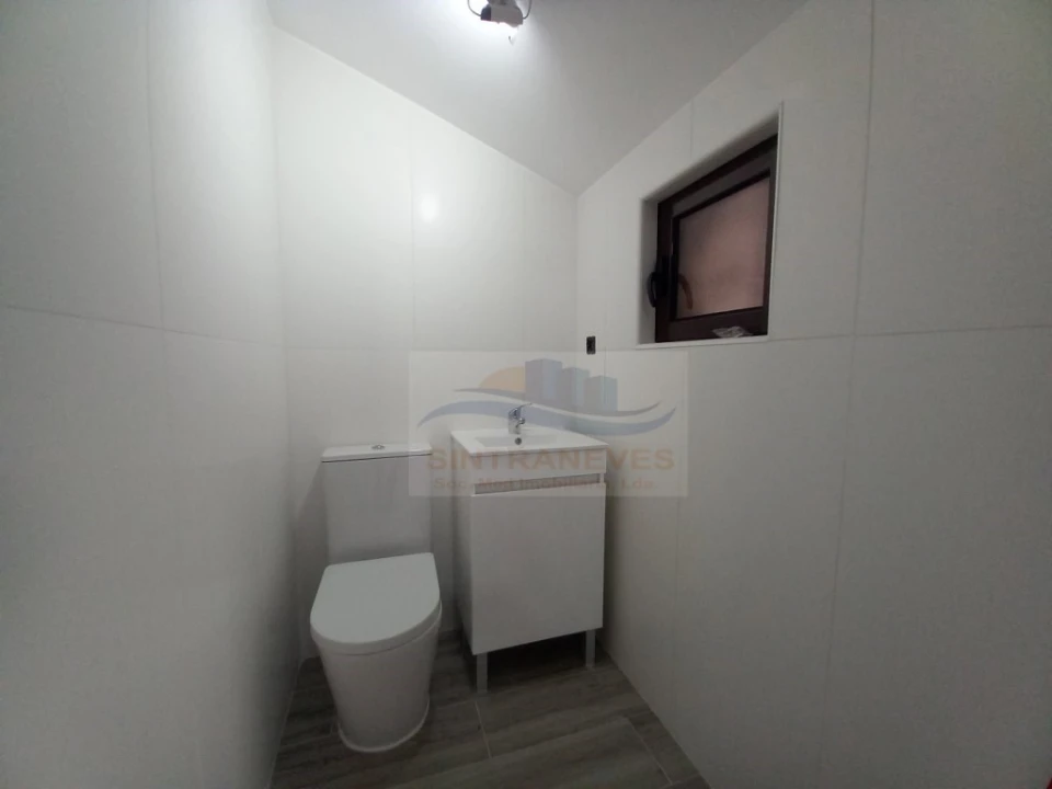 Apartamento T3 para Venda em Costa da Caparica Foto 35