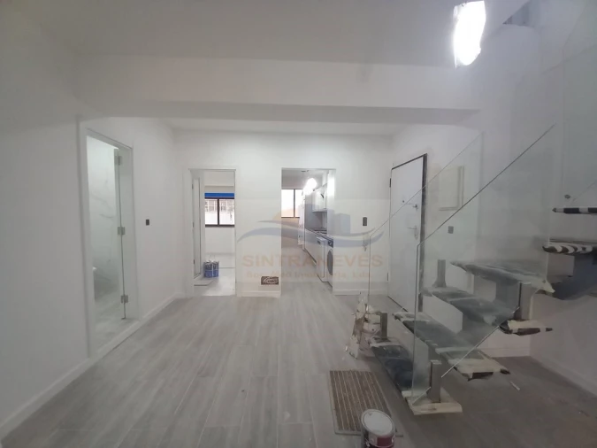 Apartamento T3 para Venda em Costa da Caparica Foto 4