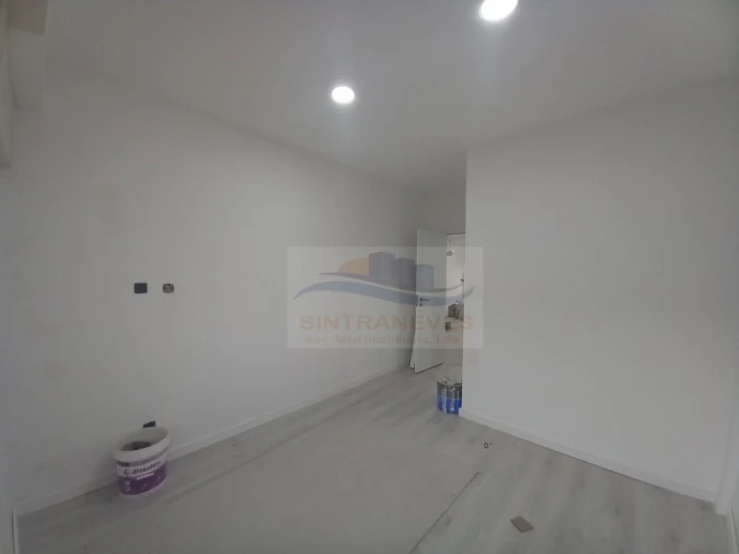 Apartamento T3 para Venda em Costa da Caparica Foto 12