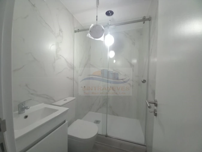Apartamento T3 para Venda em Costa da Caparica Foto 18