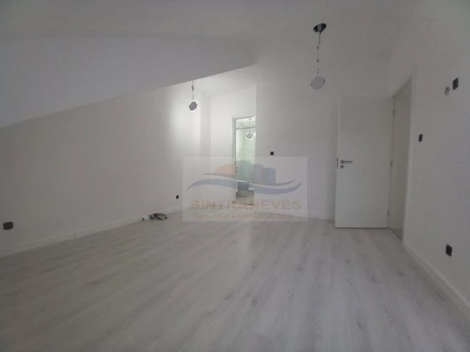 Apartamento T3 para Venda em Costa da Caparica Foto 34