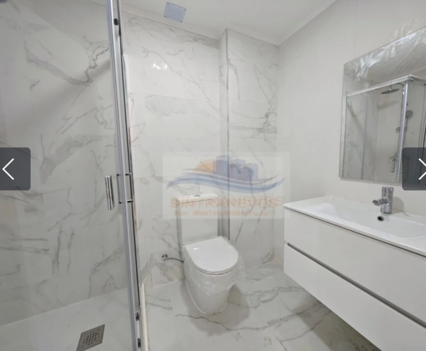 Apartamento T2 para Venda em Águas Livres Foto 5