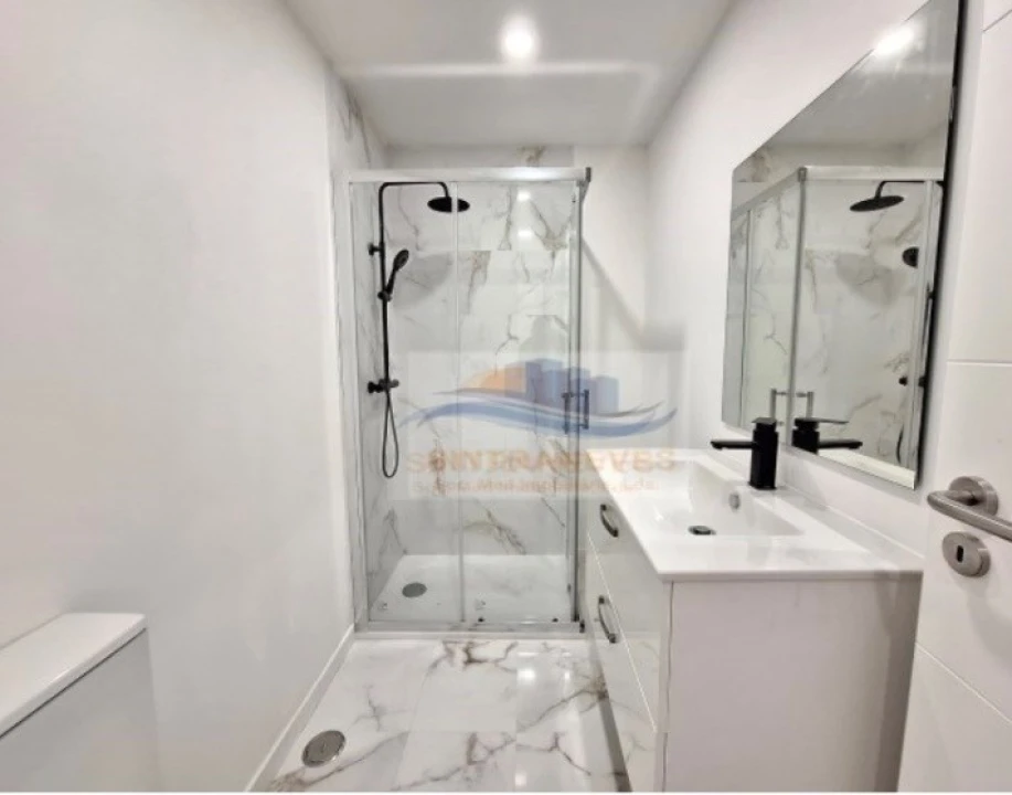 Apartamento T2 para Venda em Águas Livres Foto 6