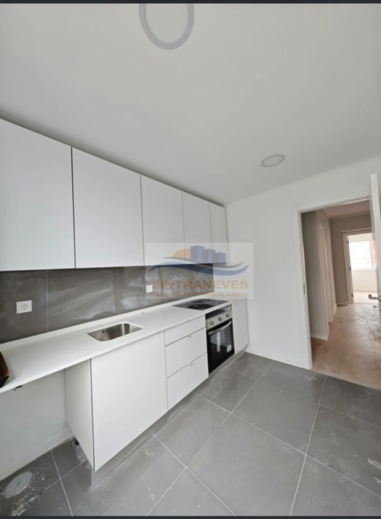 Apartamento T2 para Venda em Águas Livres Foto 9