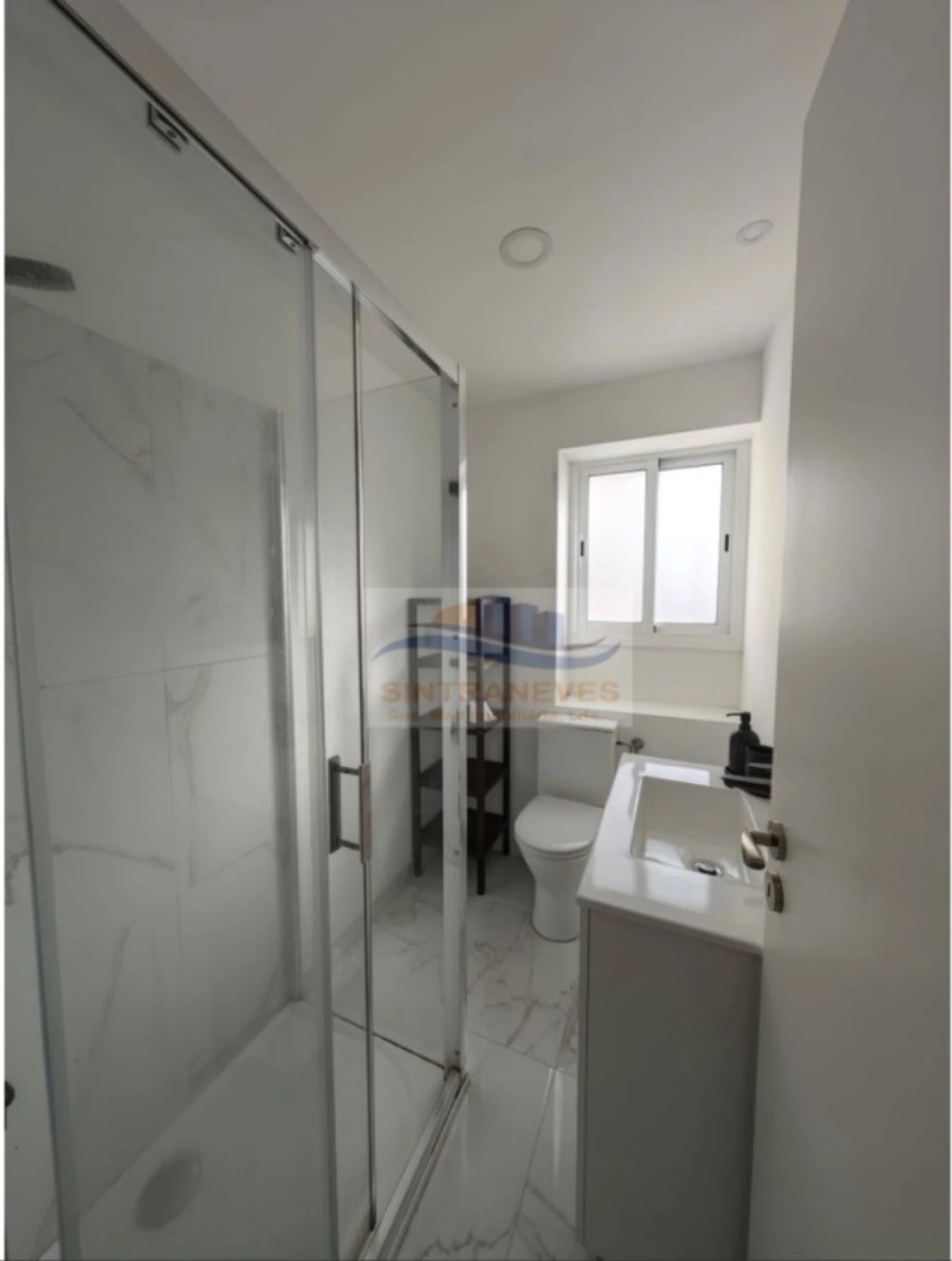 Apartamento T2 para Venda em Águas Livres Foto 12