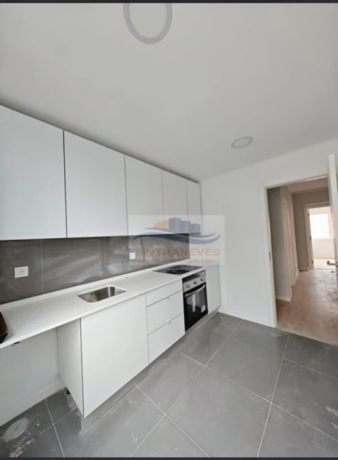 Apartamento T2 para Venda em Águas Livres