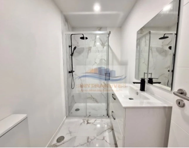 Apartamento T2 para Venda em Águas Livres Foto 6