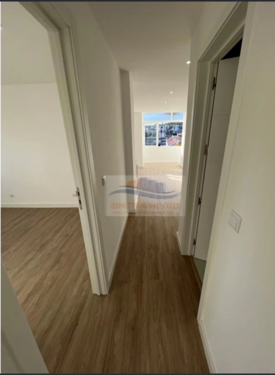 Apartamento T2 para Venda em Águas Livres Foto 10