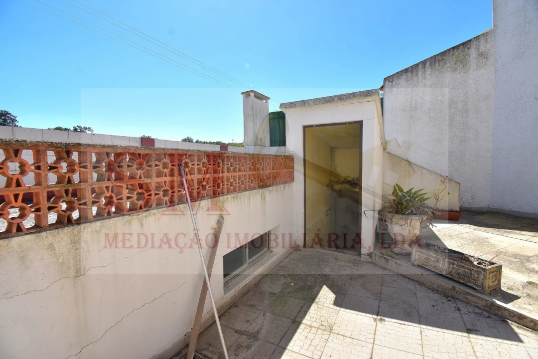 Moradia T4 para Venda em Palhais e Coina Foto 16