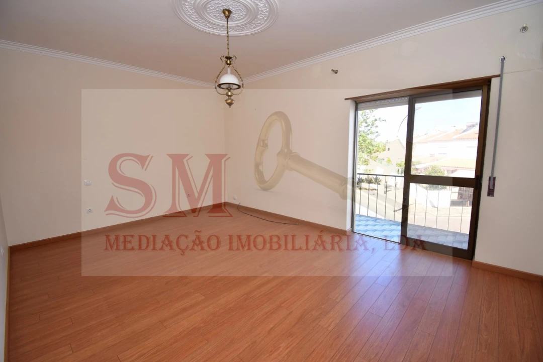 Moradia T4 para Venda em Palhais e Coina Foto 26