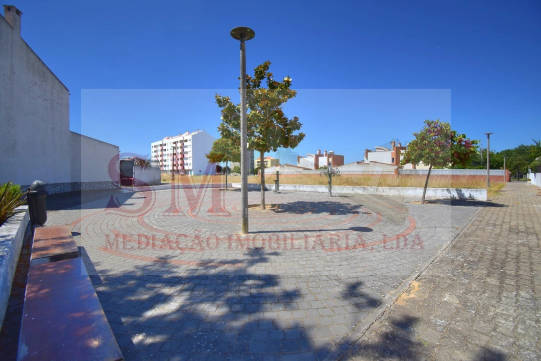 Moradia T4 para Venda em Palhais e Coina Foto 48