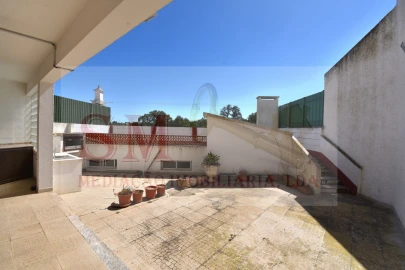 Moradia T4 para Venda em Palhais e Coina