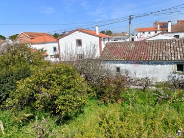 Moradia T6 para Venda em São Bartolomeu dos Galegos e Moledo
