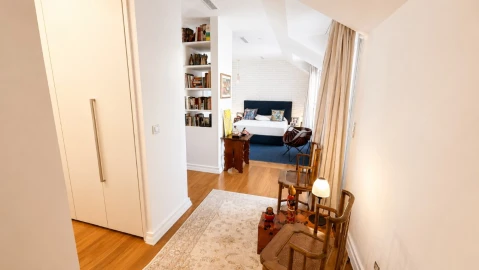 Apartamento T4 para Venda em Avenidas Novas