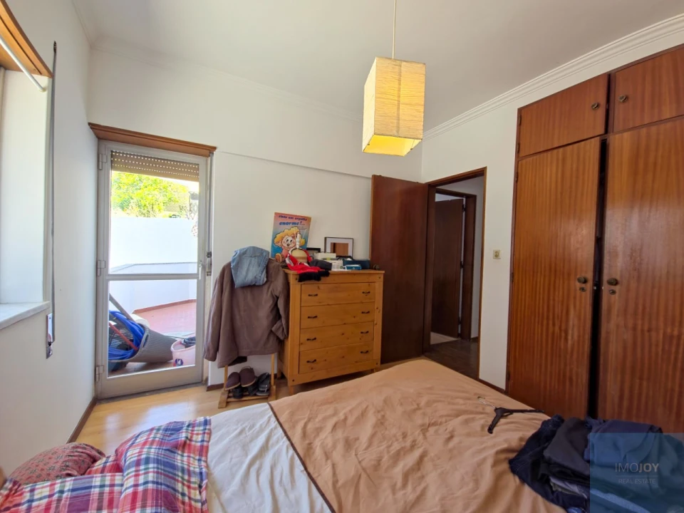 Apartamento T2 para Venda em Carcavelos e Parede Foto 12