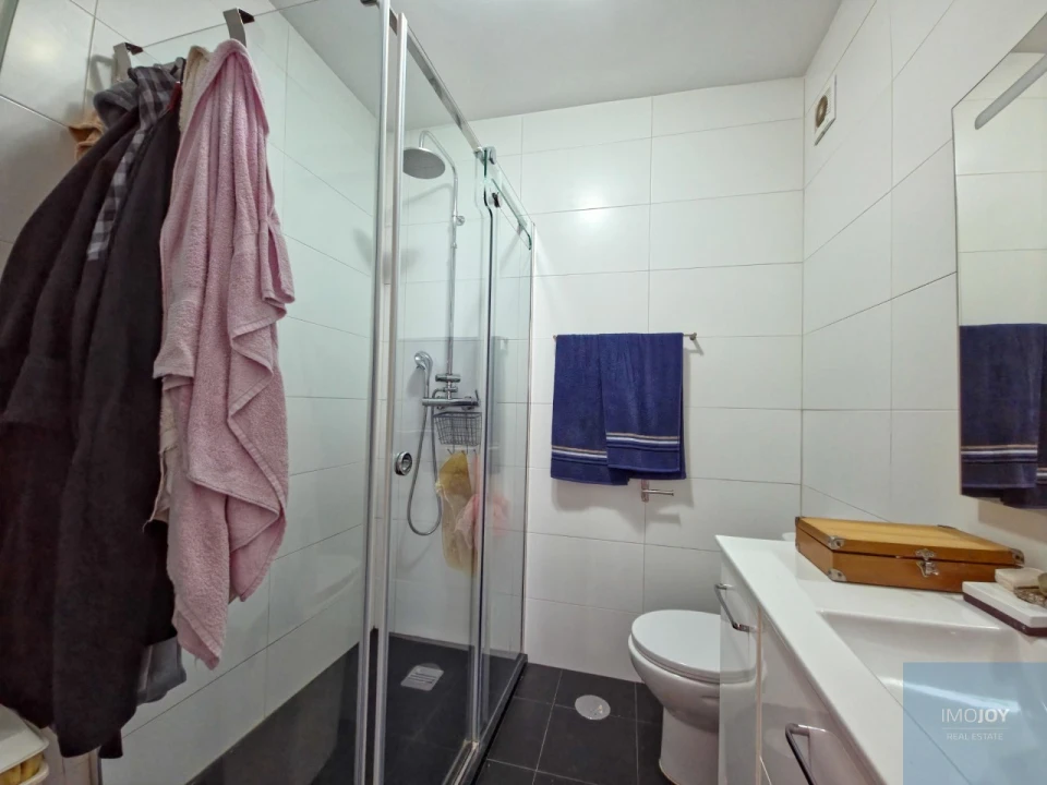 Apartamento T2 para Venda em Carcavelos e Parede Foto 20