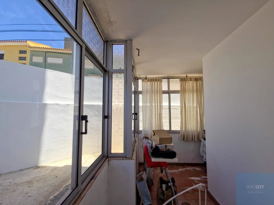 Apartamento T2 para Venda em Carcavelos e Parede Foto 21
