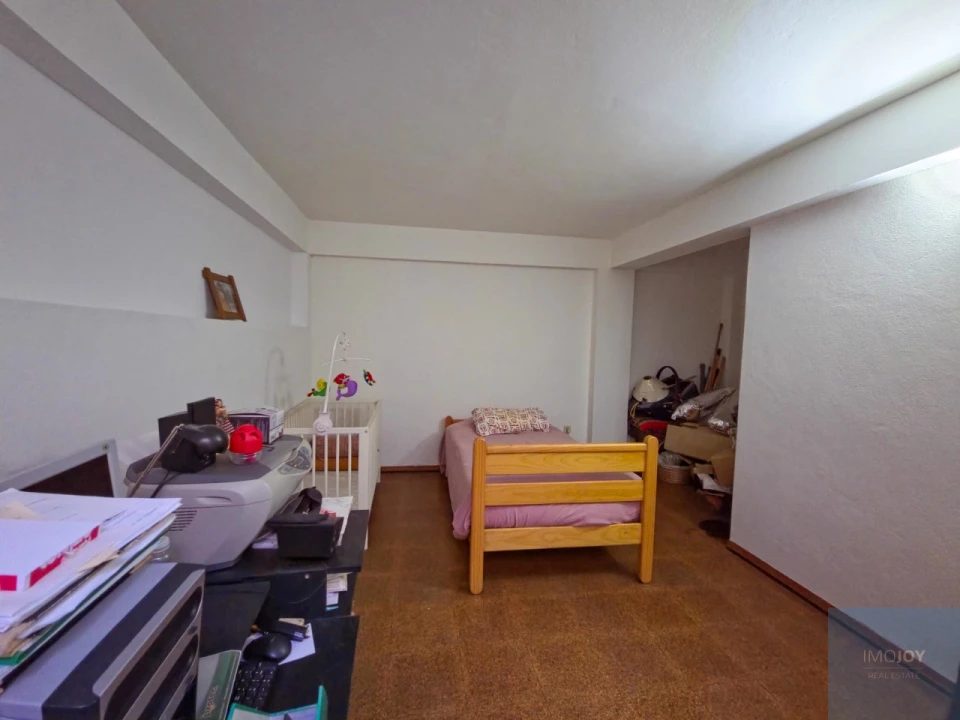 Apartamento T2 para Venda em Carcavelos e Parede Foto 26
